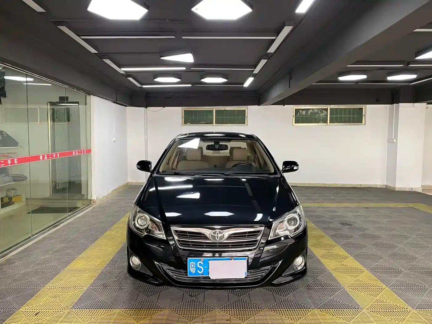 Corolla 2013 1.6L Automatic Premium Edition — миниатюра 2