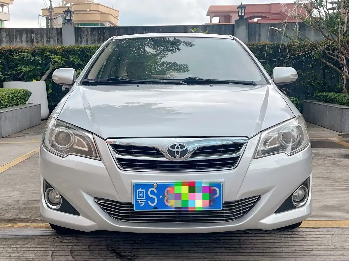 Corolla 2013 1.6L Automatic Premium Edition — миниатюра 2
