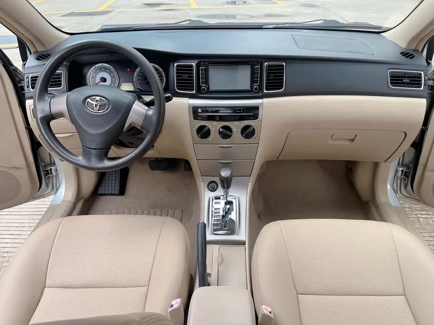 Corolla 2013 1.6L Automatic Premium Edition — миниатюра 11