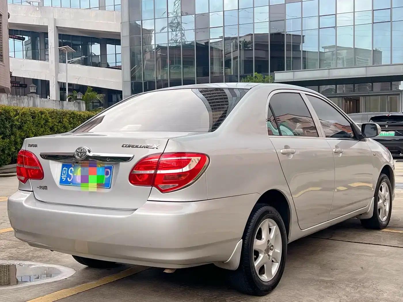 Corolla 2013 1.6L Automatic Premium Edition — миниатюра 4