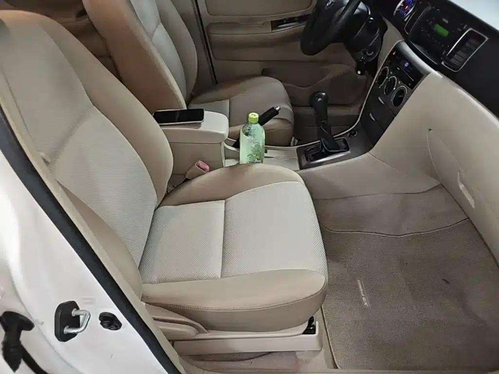 2013 Corolla 1.6L Manual Premium Edition — миниатюра 25