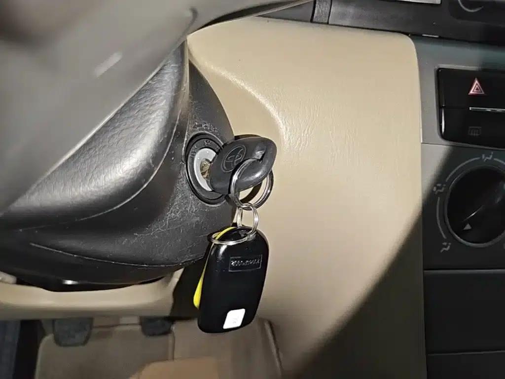 2013 Corolla 1.6L Manual Premium Edition — миниатюра 9