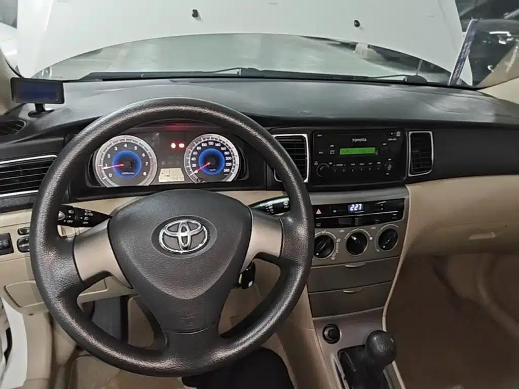 2013 Corolla 1.6L Manual Premium Edition — миниатюра 10