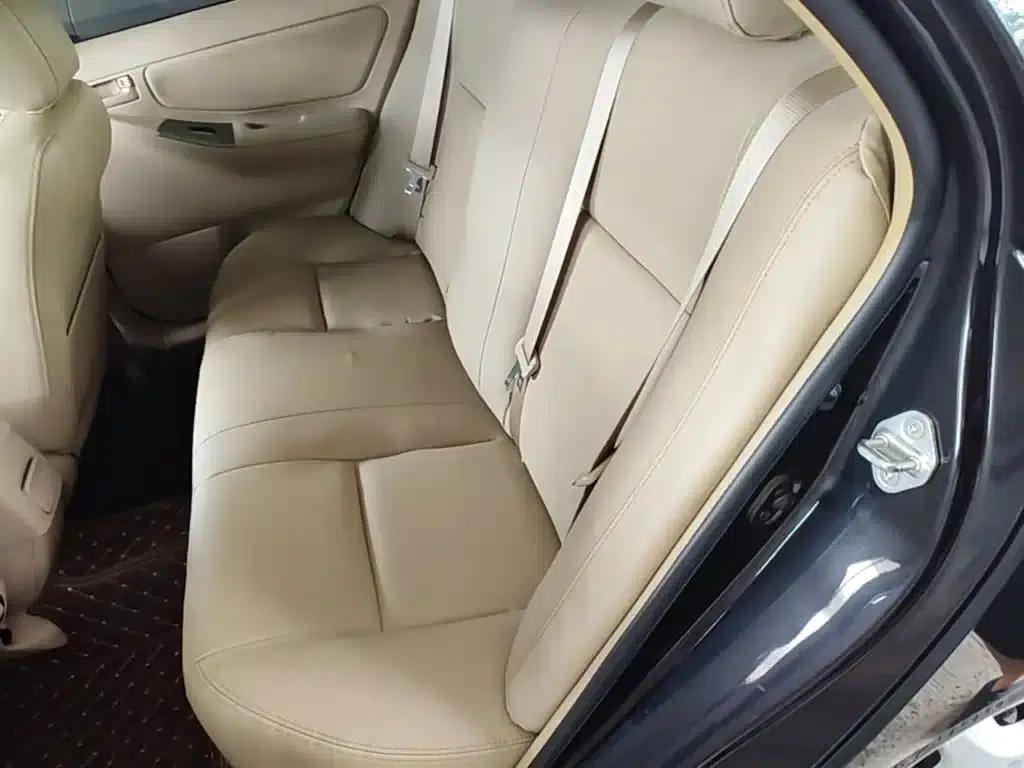 Corolla 2013 1.6L Automatic Deluxe Edition — миниатюра 17