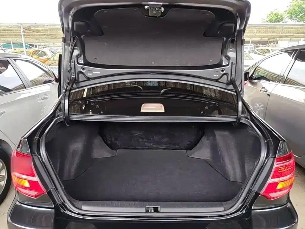 Corolla 2013 1.6L Automatic Deluxe Edition — миниатюра 19