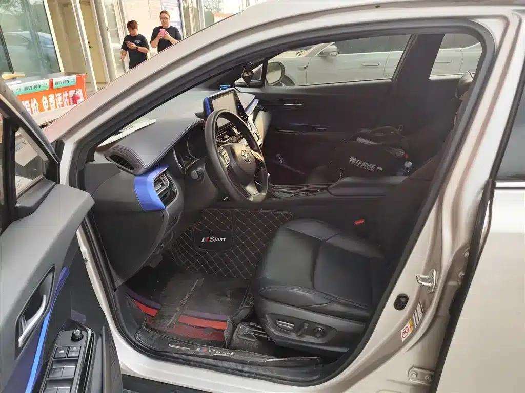 Toyota C-HR 2020 2.0L Leading Edition — миниатюра 9
