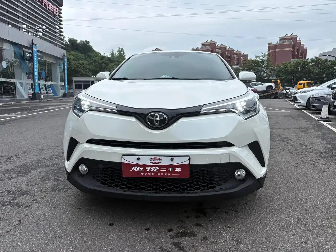 Toyota C-HR 2020 2.0L Leading Edition — миниатюра 2
