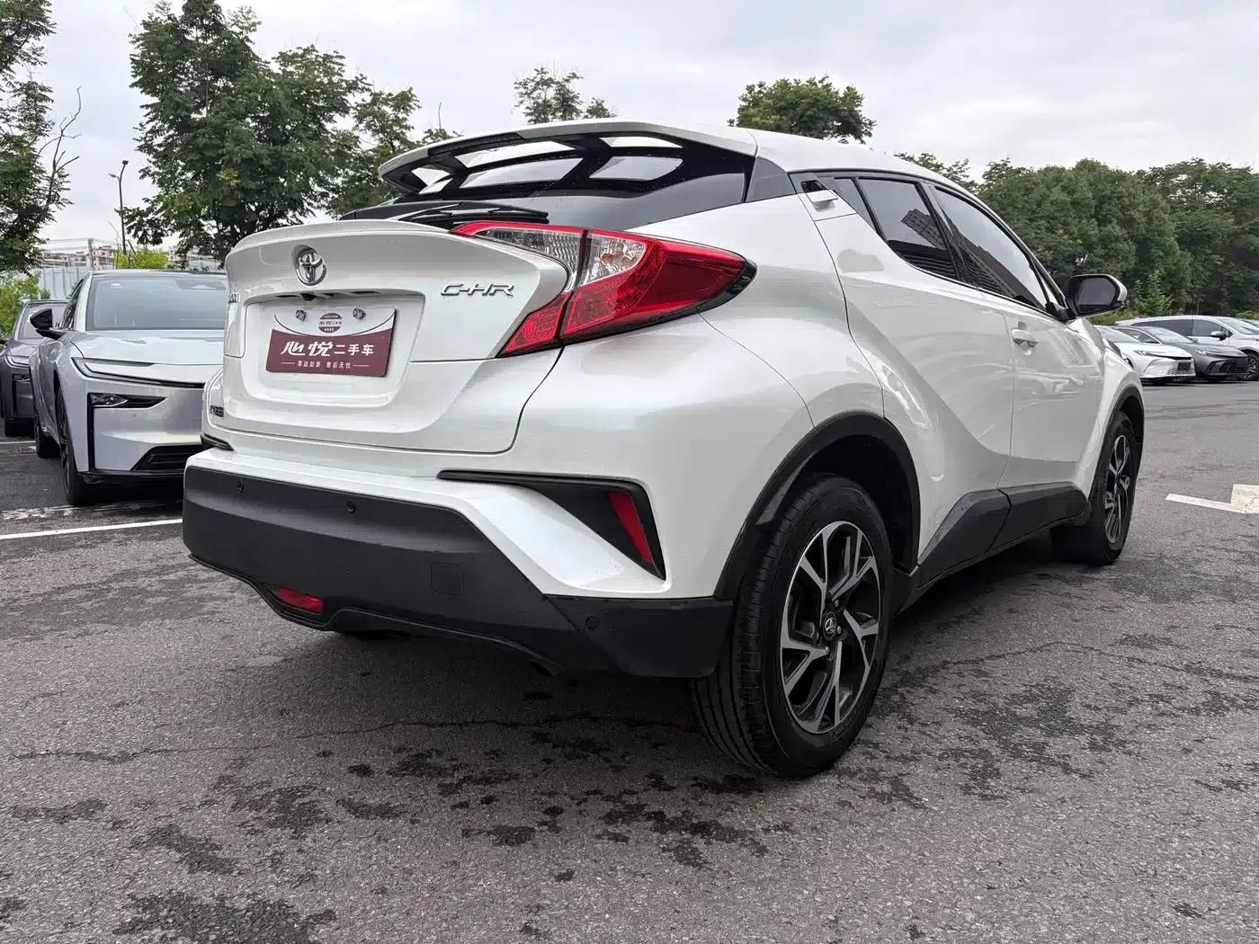 Toyota C-HR 2020 2.0L Leading Edition — миниатюра 4