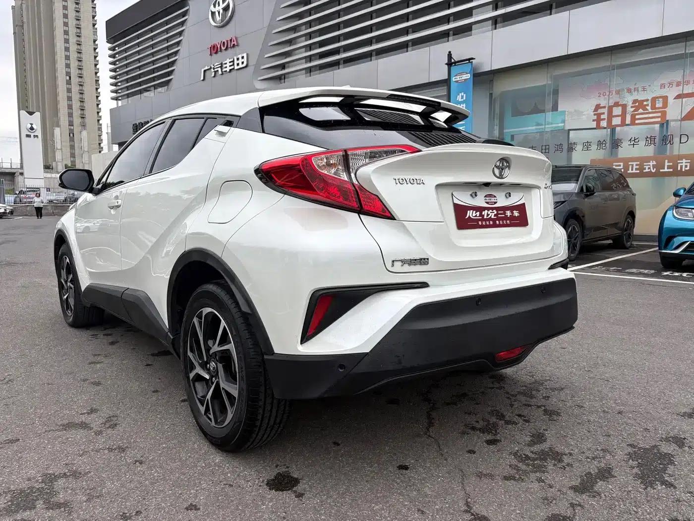 Toyota C-HR 2020 2.0L Leading Edition — миниатюра 6