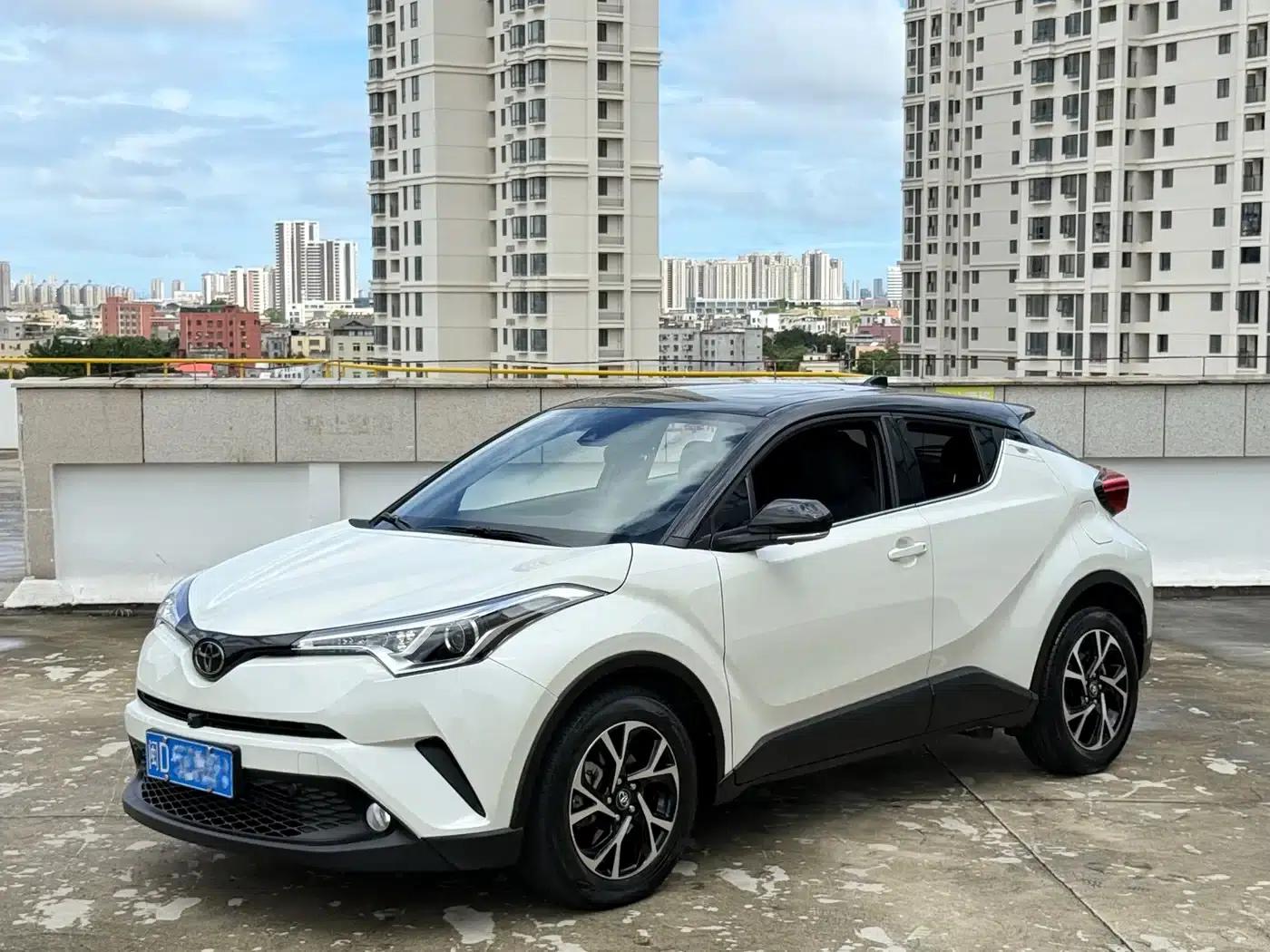 Toyota C-HR 2020 2.0L Leading Edition — миниатюра 1