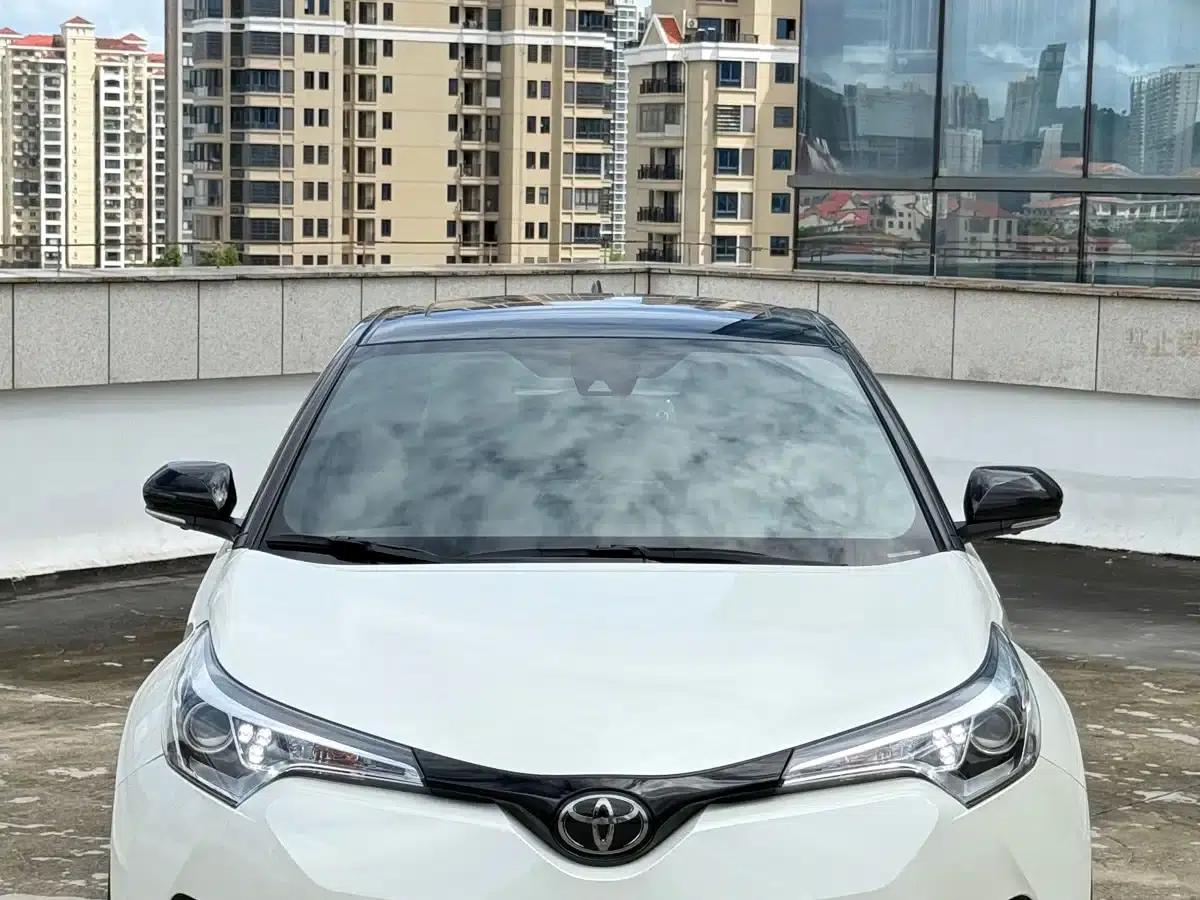 Toyota C-HR 2020 2.0L Leading Edition — миниатюра 2
