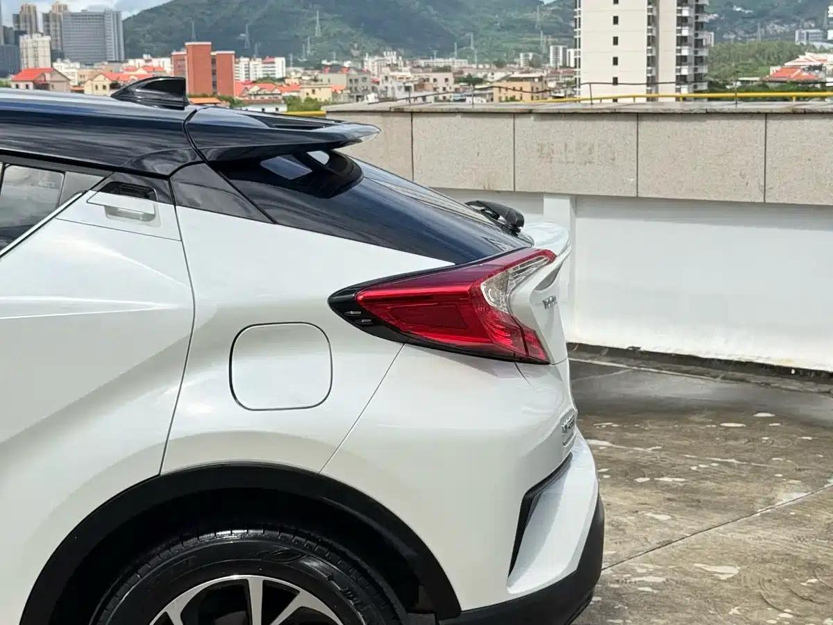 Toyota C-HR 2020 2.0L Leading Edition — миниатюра 3