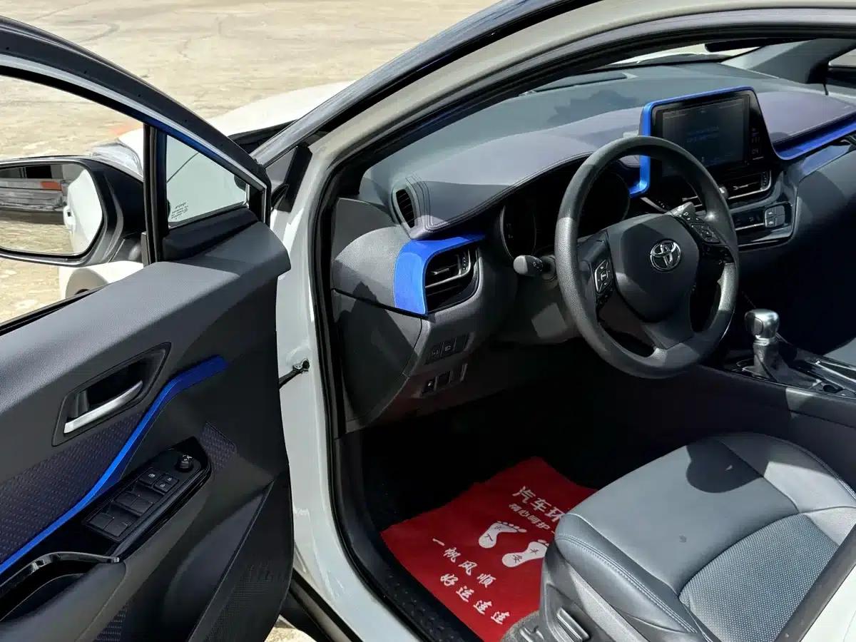 Toyota C-HR 2020 2.0L Leading Edition — миниатюра 6