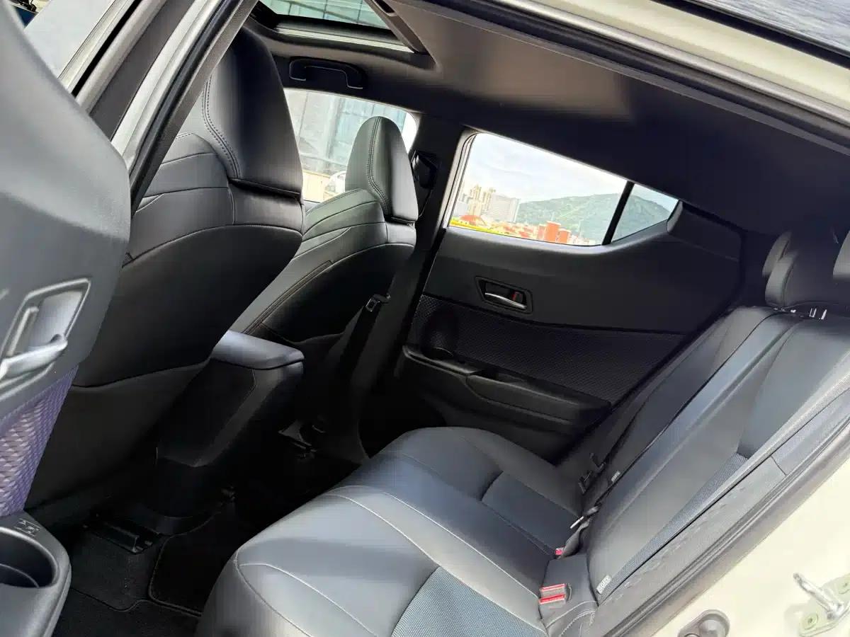 Toyota C-HR 2020 2.0L Leading Edition — миниатюра 7