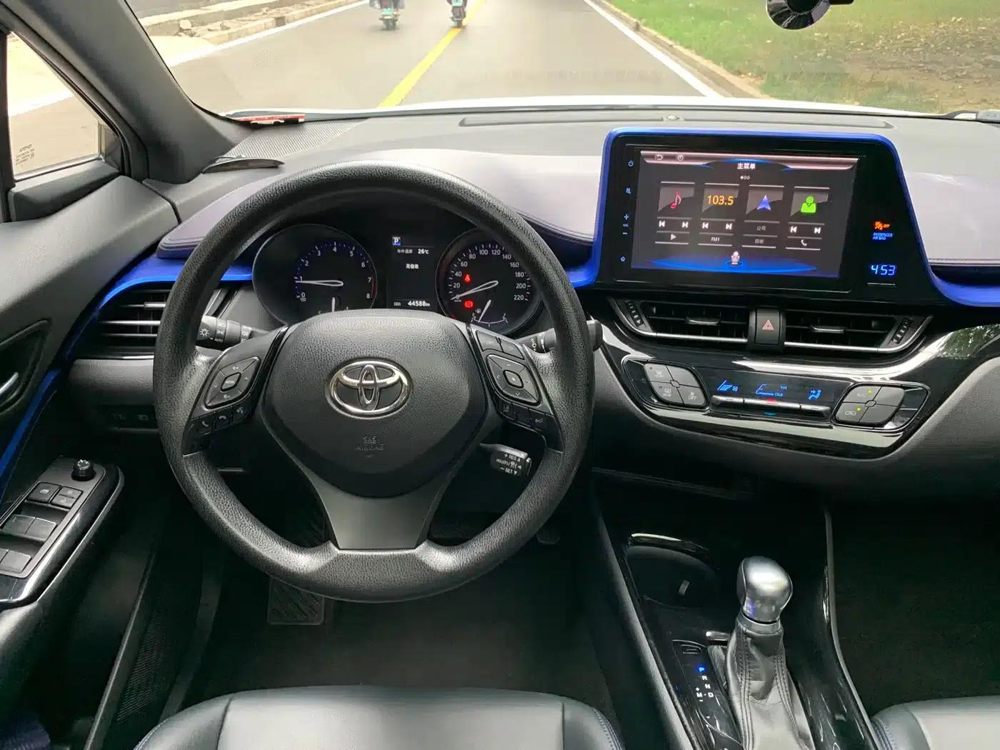 Toyota C-HR 2020 2.0L Leading Edition — миниатюра 13