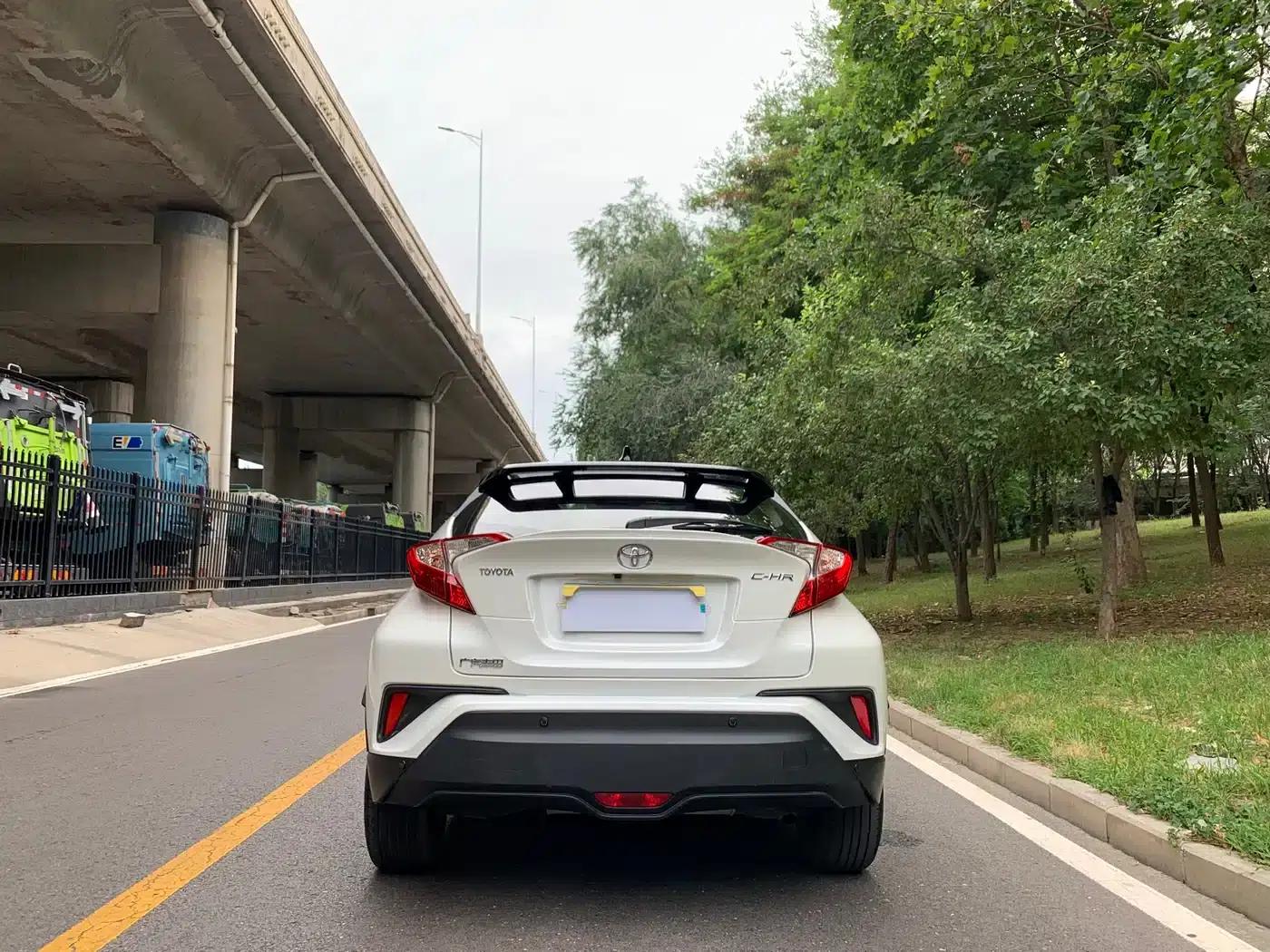 Toyota C-HR 2020 2.0L Leading Edition — миниатюра 4