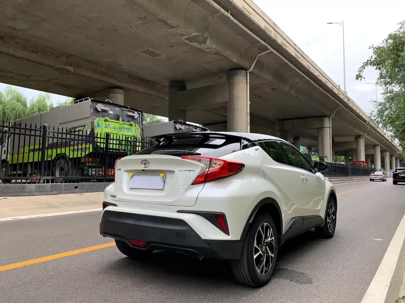 Toyota C-HR 2020 2.0L Leading Edition — миниатюра 5