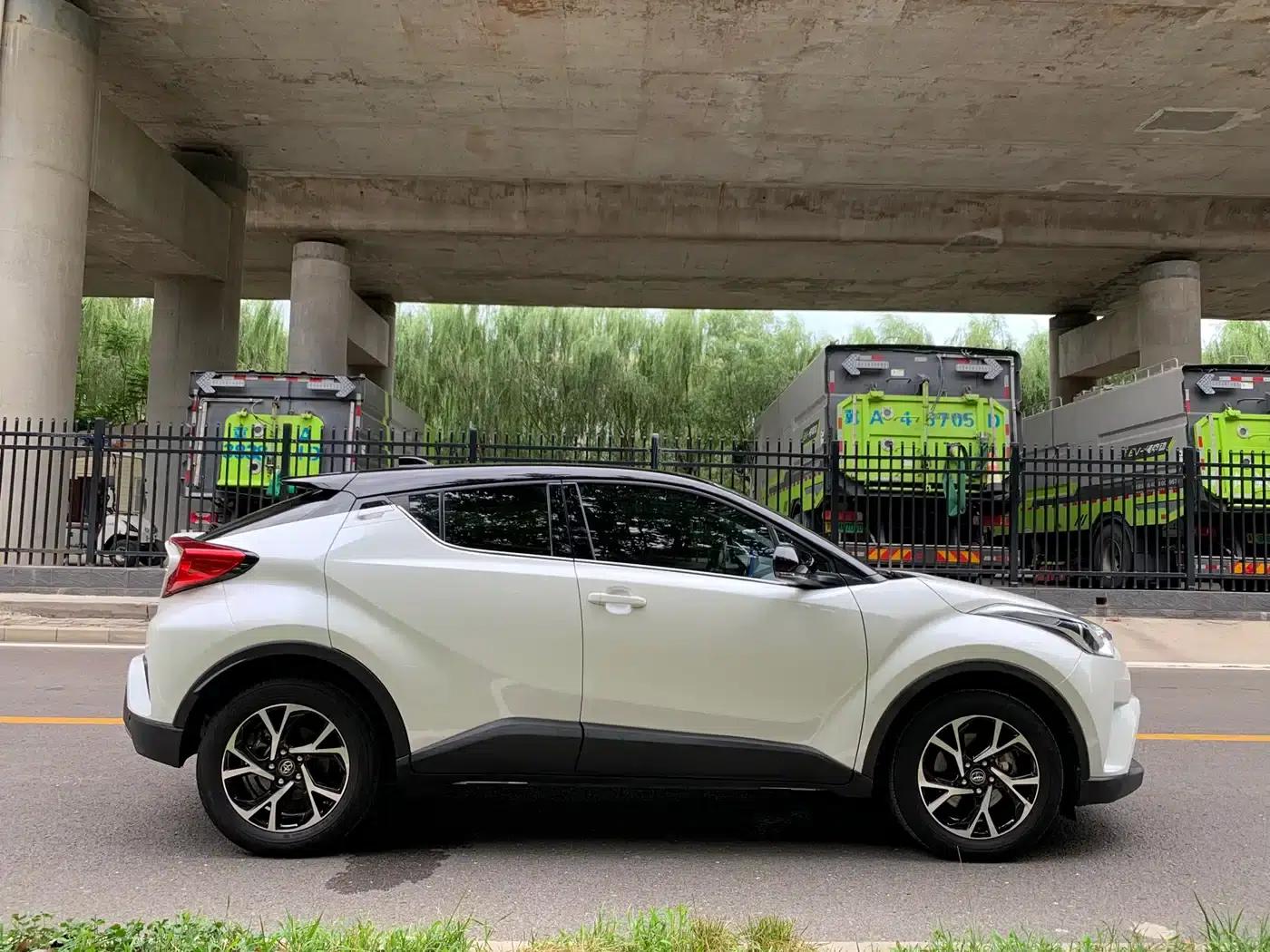 Toyota C-HR 2020 2.0L Leading Edition — миниатюра 6