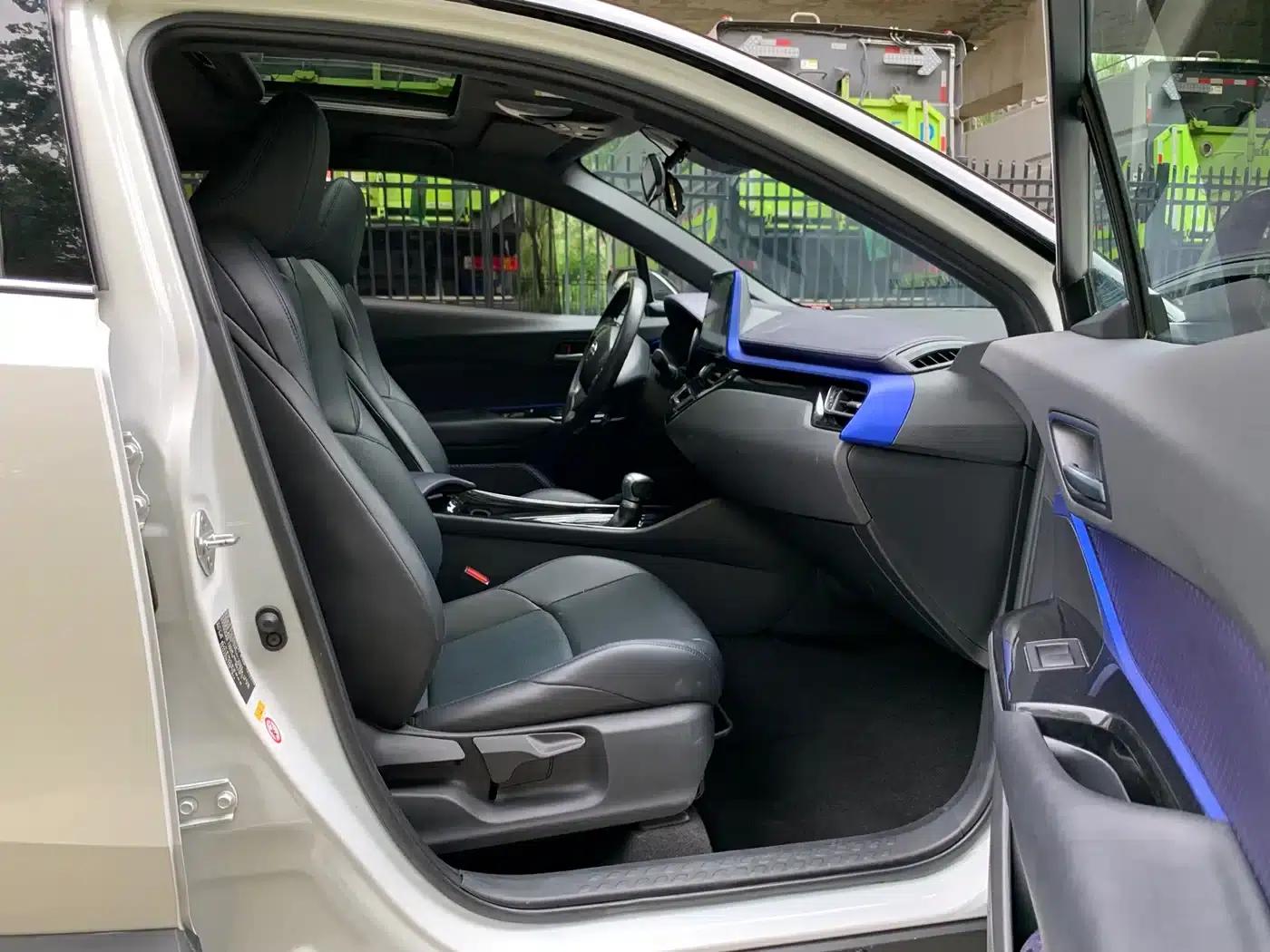 Toyota C-HR 2020 2.0L Leading Edition — миниатюра 10