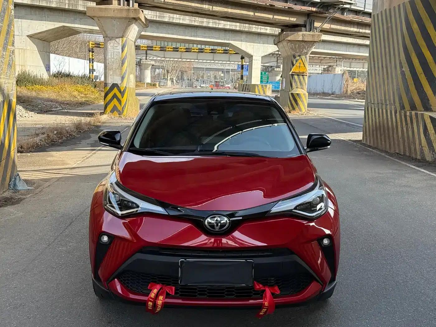 Toyota C-HR 2021 2.0L Luxury Edition — миниатюра 3
