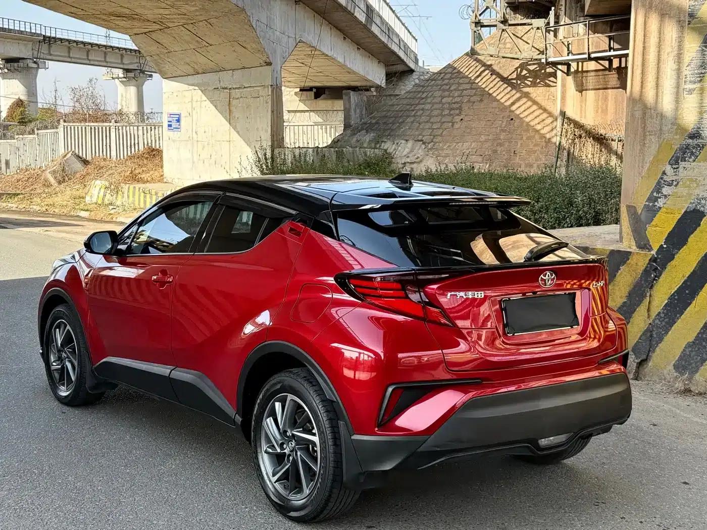Toyota C-HR 2021 2.0L Luxury Edition — миниатюра 4