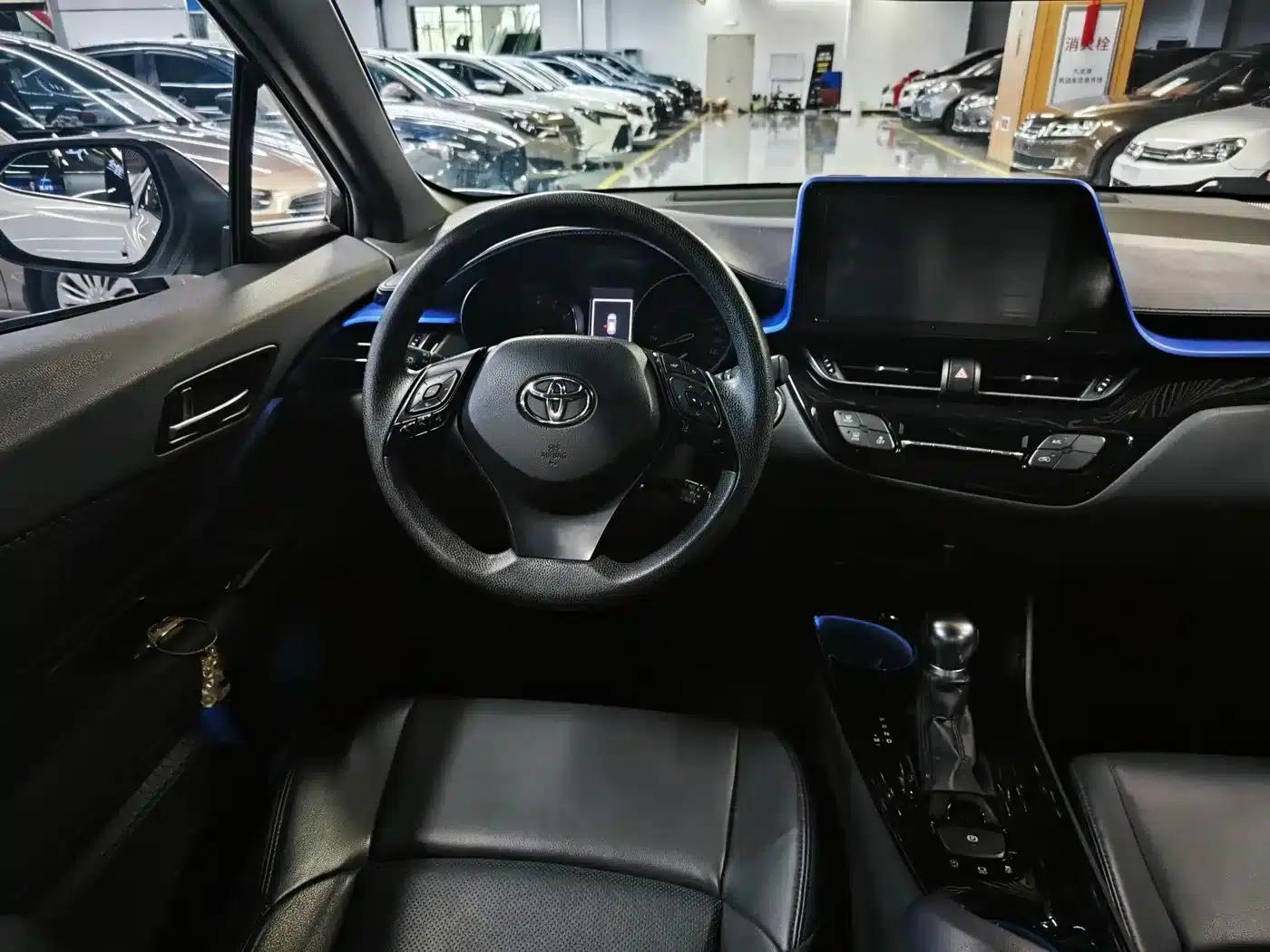 Toyota C-HR 2020 2.0L Leading Edition — миниатюра 11