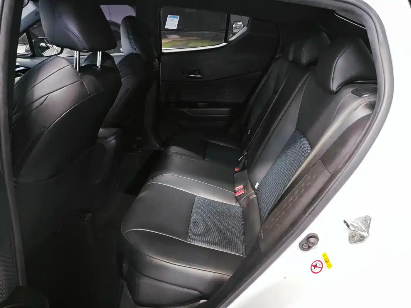 Toyota C-HR 2020 2.0L Leading Edition — миниатюра 9