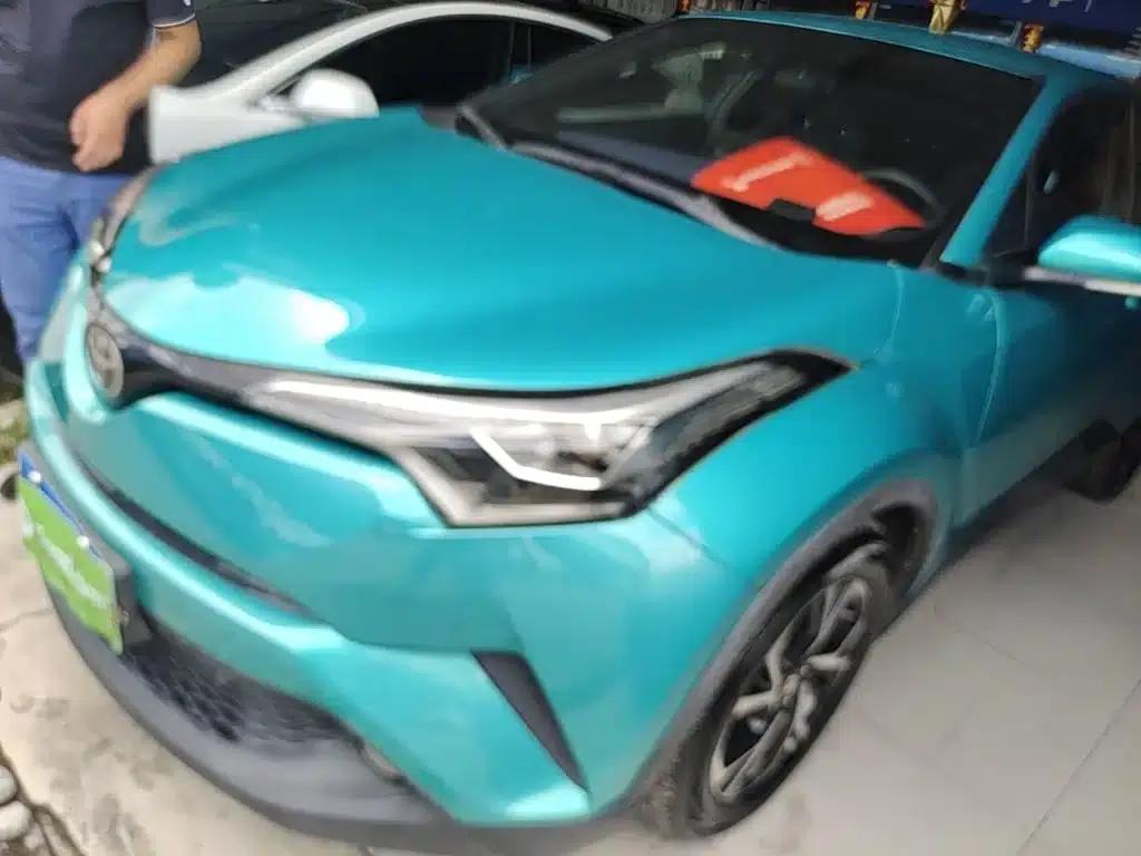 Toyota C-HR 2018 2.0L Luxury Edition (China V emission standard) — миниатюра 1