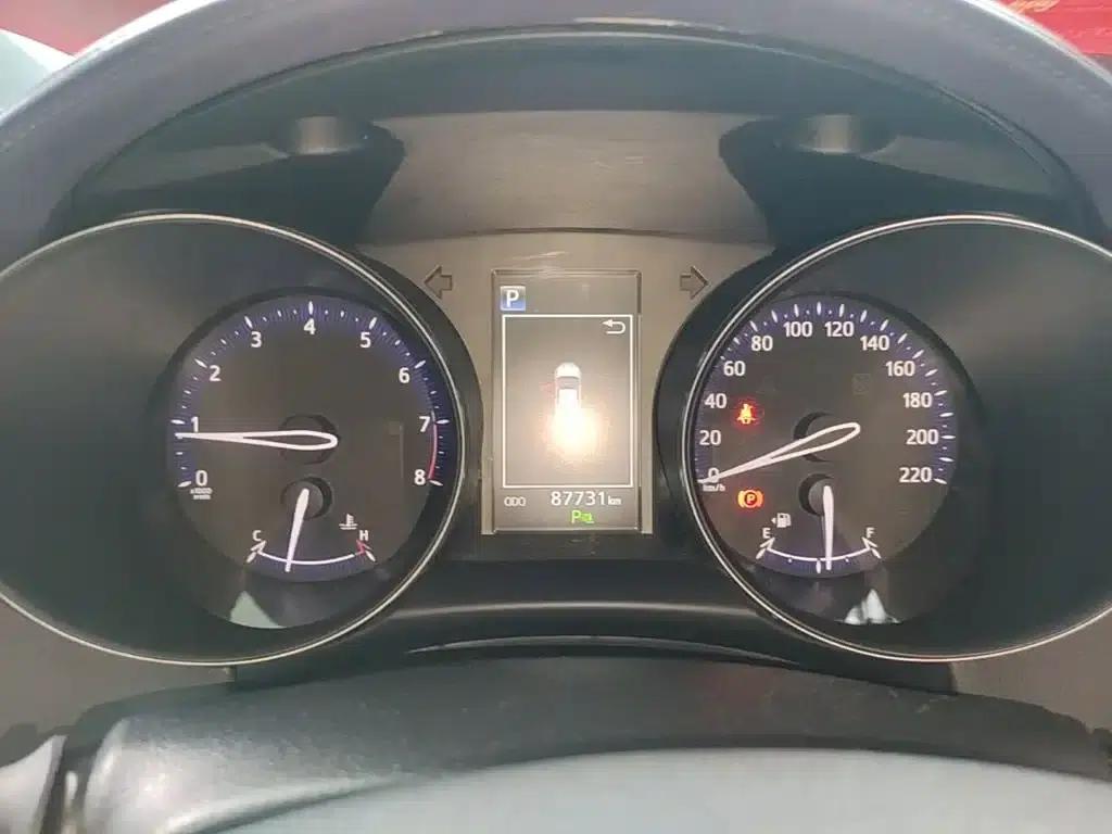 Toyota C-HR 2018 2.0L Luxury Edition (China V emission standard) — миниатюра 12