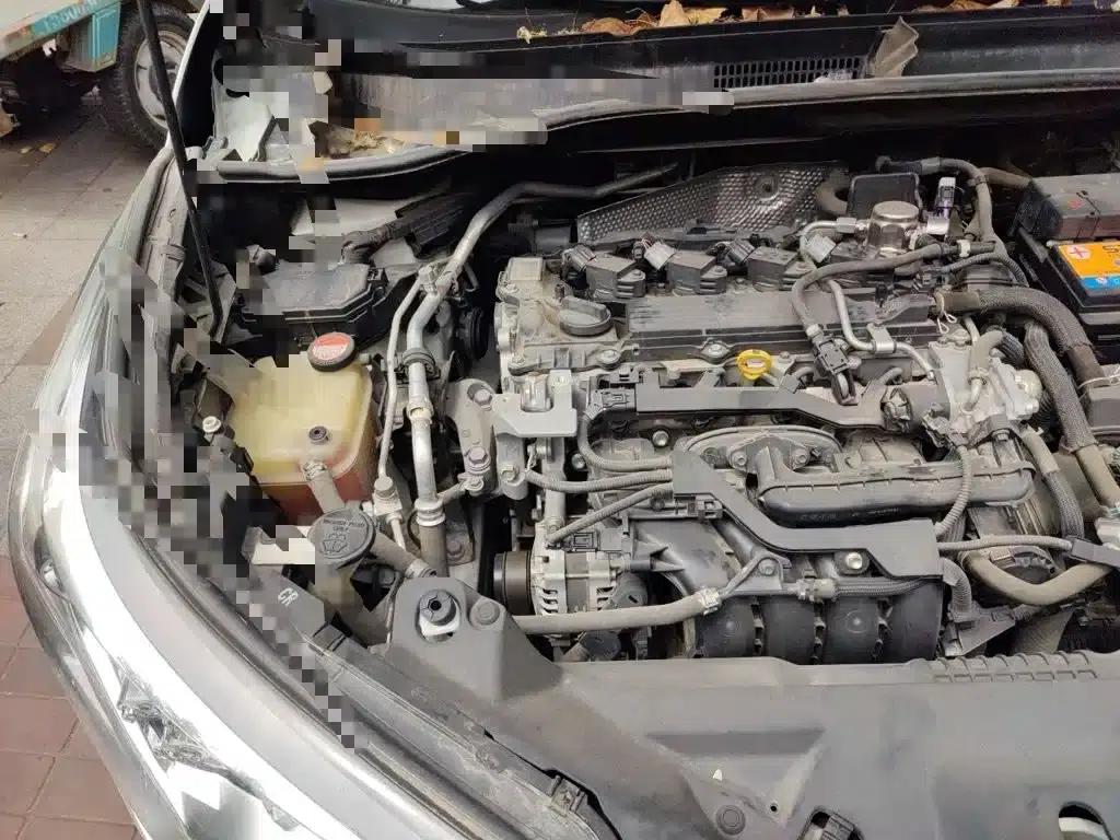 Toyota C-HR 2018 2.0L Cool Crossover Leading Edition (National V Emission Standard) — миниатюра 21