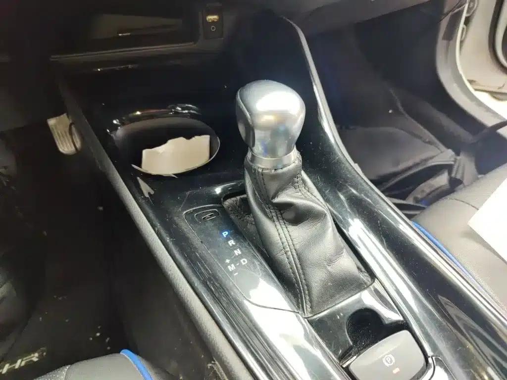 Toyota C-HR 2018 2.0L Cool Crossover Leading Edition (National V Emission Standard) — миниатюра 7