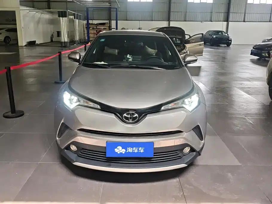 2018 Toyota IZOA 2.0L Elegance Edition (National VI Emission Standard) — миниатюра 2