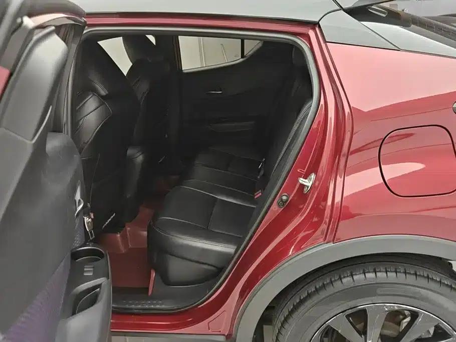 2020 Toyota IZOA 2.0L Enjoy Edition — миниатюра 11