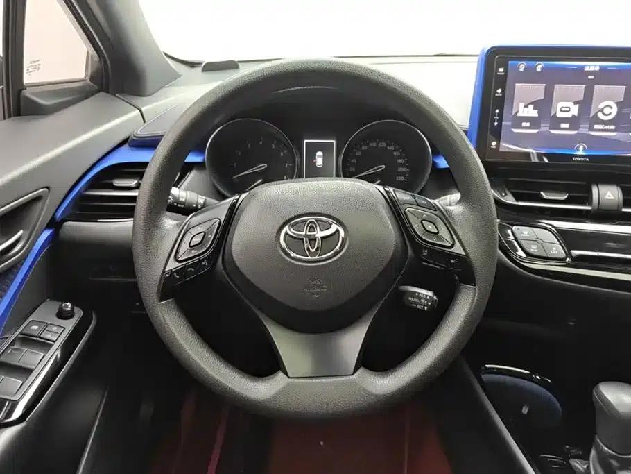 2020 Toyota IZOA 2.0L Enjoy Edition — миниатюра 15