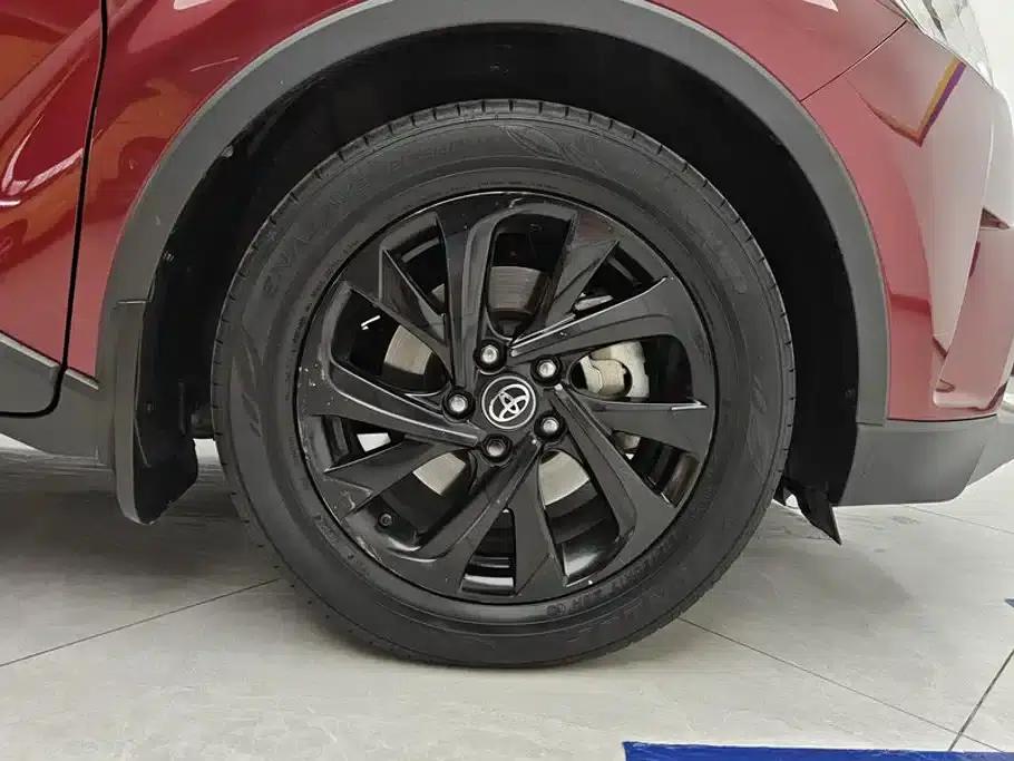 2020 Toyota IZOA 2.0L Enjoy Edition — миниатюра 6