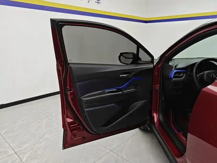 2020 Toyota IZOA 2.0L Enjoy Edition — миниатюра 7