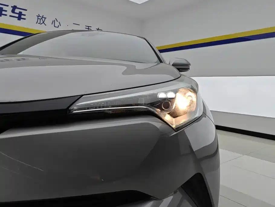 2018 Toyota IZOA 2.0L Elegance Edition (National V Emission Standard) — миниатюра 5