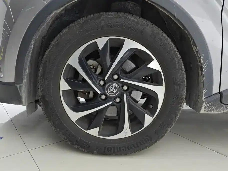 2018 Toyota IZOA 2.0L Elegance Edition (National V Emission Standard) — миниатюра 6
