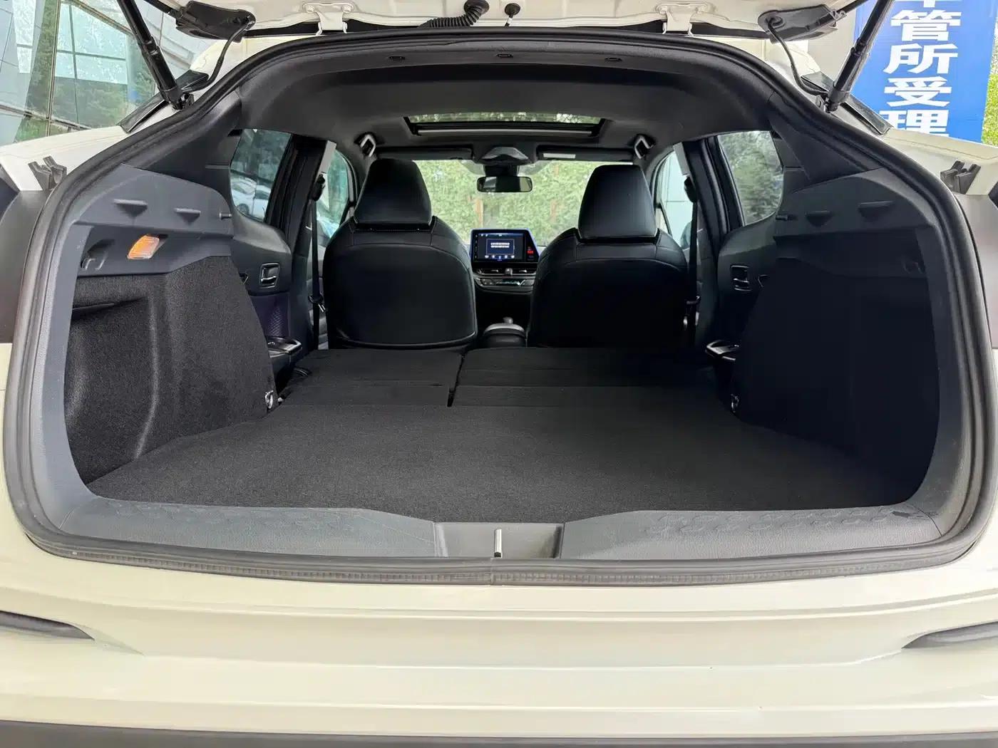 2020 Toyota IZOA 2.0L Enjoy Edition — миниатюра 12