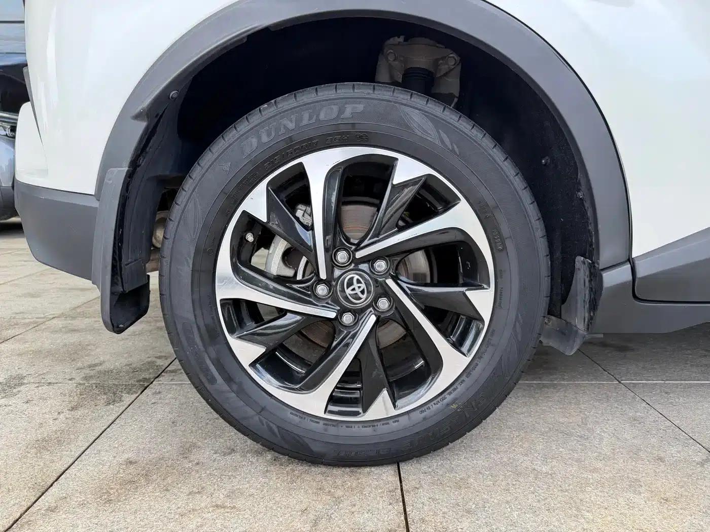 2020 Toyota IZOA 2.0L Enjoy Edition — миниатюра 13