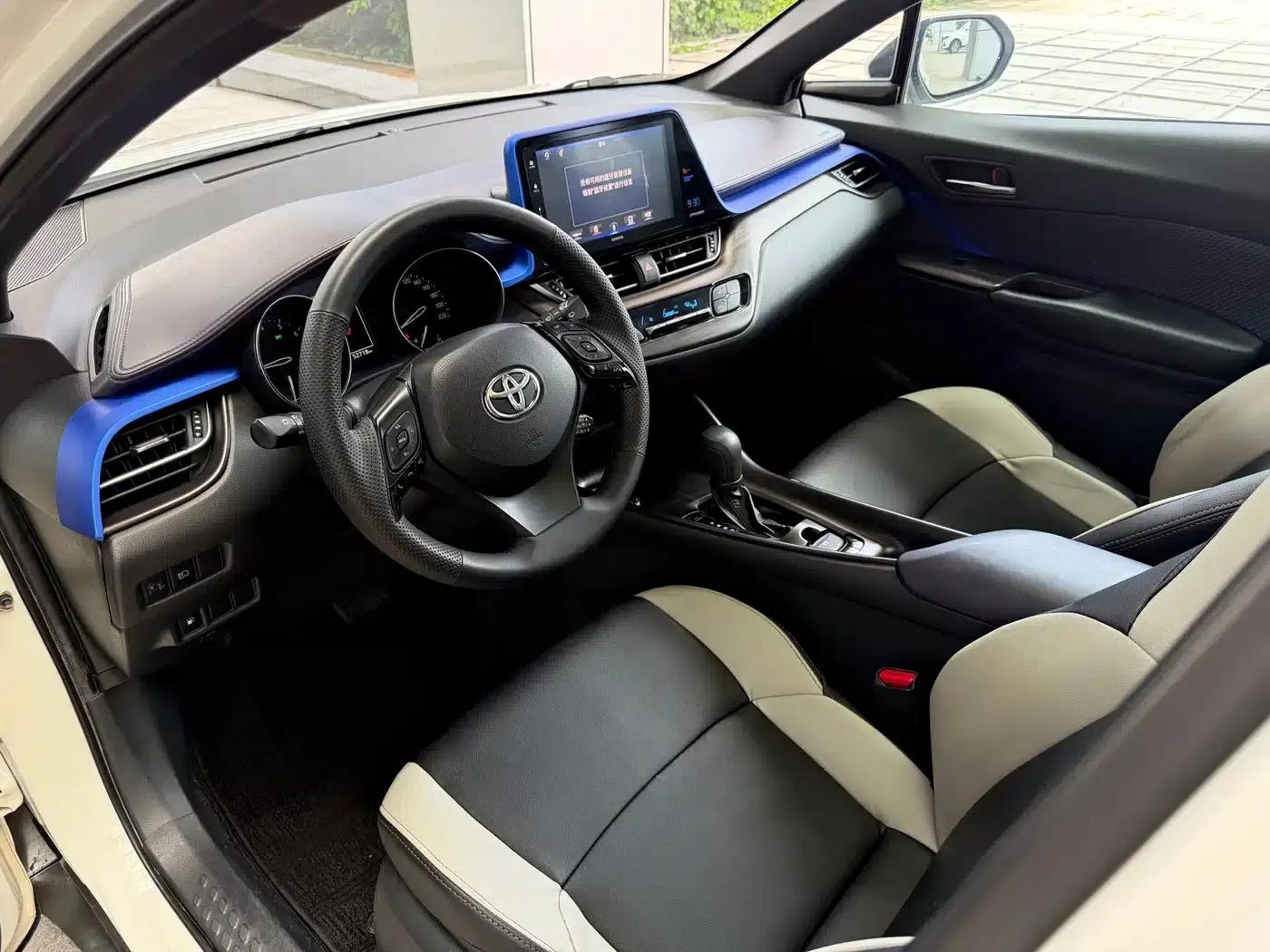 2020 Toyota IZOA 2.0L Enjoy Edition — миниатюра 17
