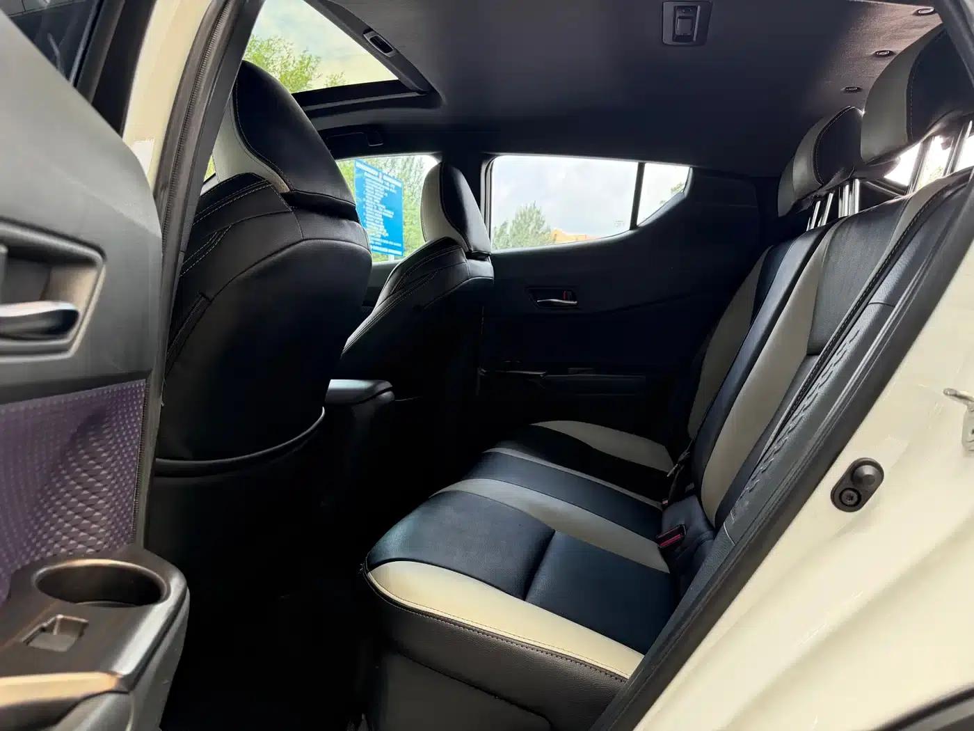 2020 Toyota IZOA 2.0L Enjoy Edition — миниатюра 26