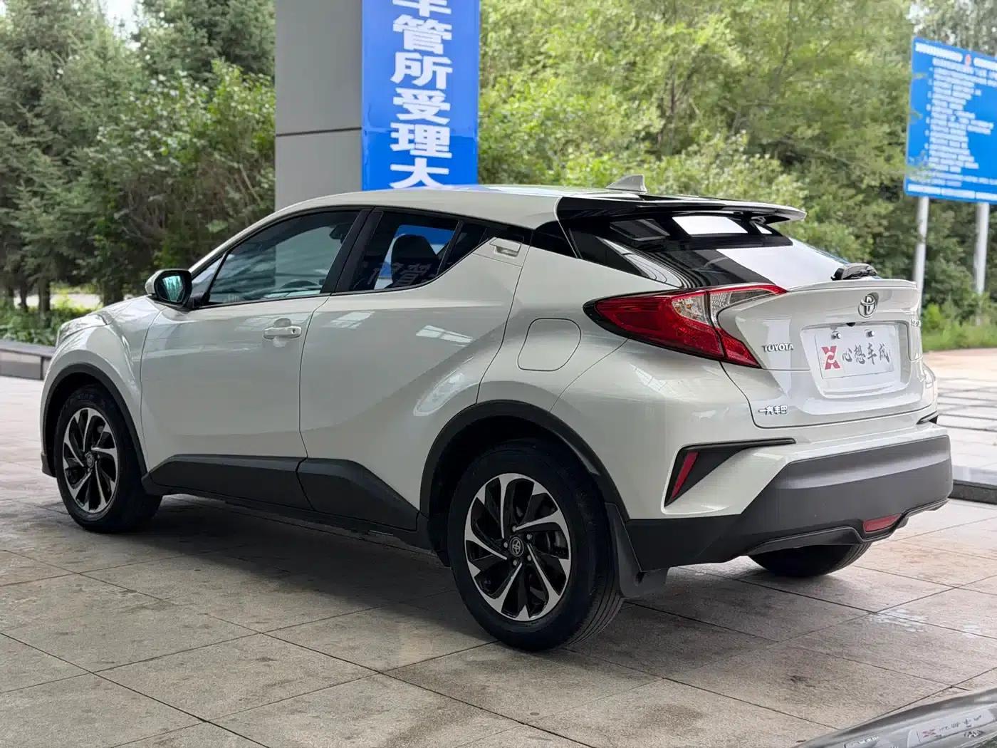 2020 Toyota IZOA 2.0L Enjoy Edition — миниатюра 7