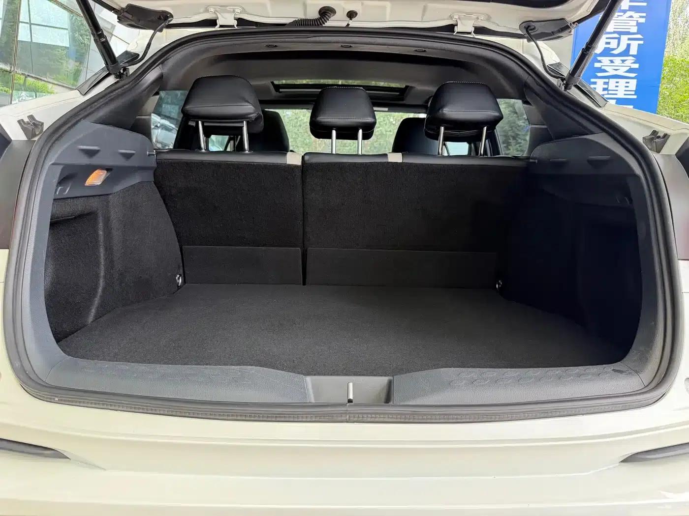 2020 Toyota IZOA 2.0L Enjoy Edition — миниатюра 10