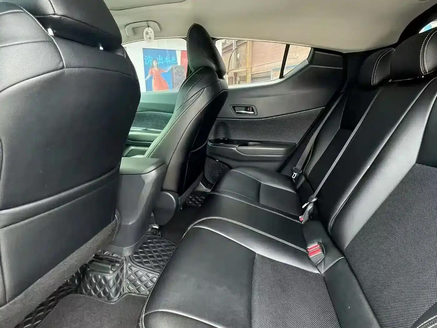 2023 Toyota IZOA Hybrid 2.0L Sport Edition — миниатюра 6