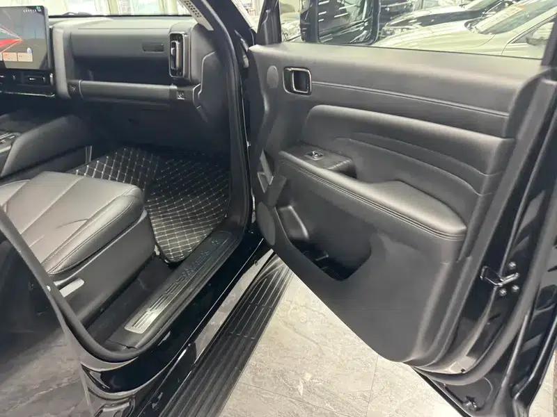 Haval H9 2024 2.0T Gasoline 4WD Explorer Edition 5-Seater — миниатюра 8