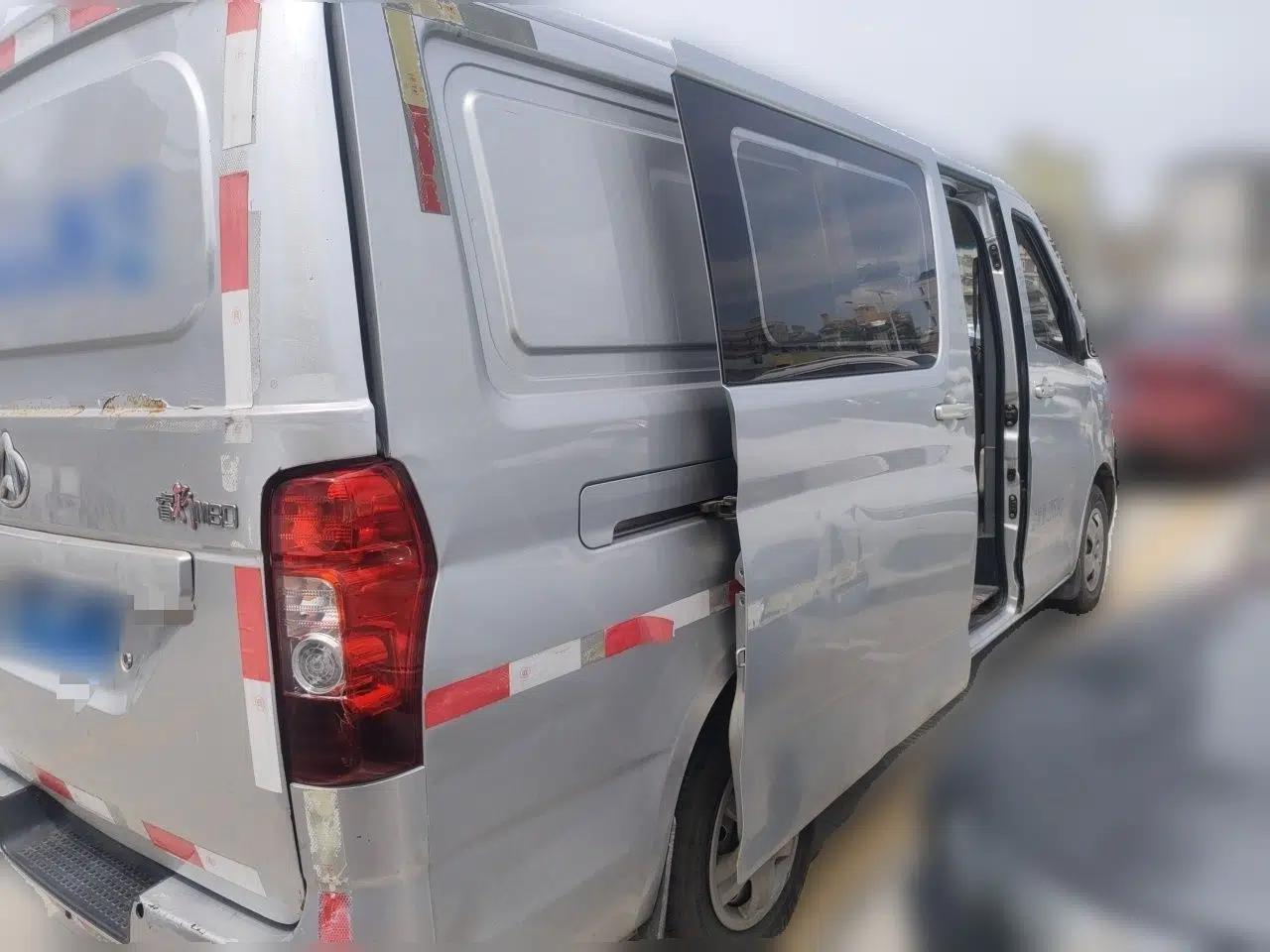 CHANGAN KAICHENG Ruixing M80 2018 1.5L Base Model Van Semi-Blind Window Flat Roof Rear-Hinged Doors 4G15S — миниатюра 6
