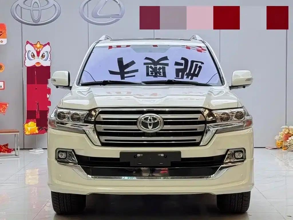 2012 Land Cruiser 4.6L Automatic VX — миниатюра 3