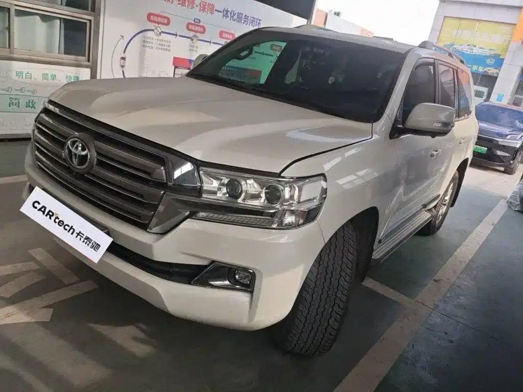 2020 Land Cruiser (Imported) 5.7L Automatic — миниатюра 1