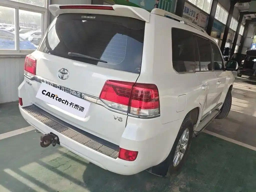 2020 Land Cruiser (Imported) 5.7L Automatic — миниатюра 5